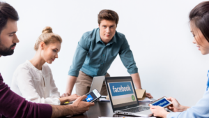 لماذا حساب فيسبوك مفيد لعملك؟